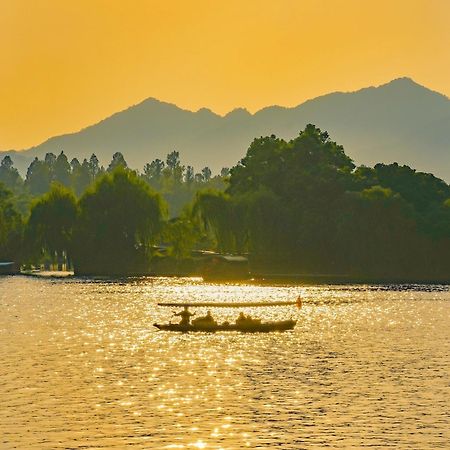Nost Algia S Hotel In The West Lake Scenic Area-,Lingyin Temple, Leifeng Tower, Children'S Playground, Free Night Snack, Free Laundry, English Communication Well, Free Travel Advice 杭州 エクステリア 写真